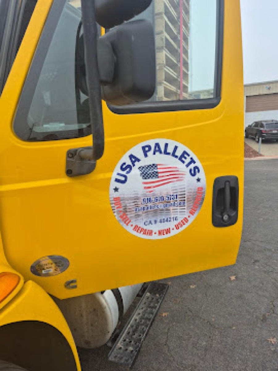 USA Pallets commercial truck — real customer vehicle